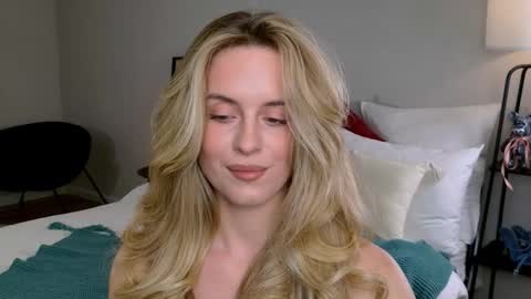 Anita online show from 11-21-25, 01:32