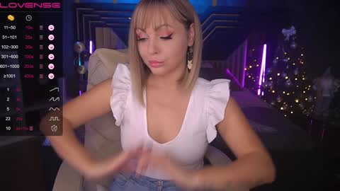 Snapshot of anitalevanta chatting on 01-09-25, 06:04 Anita online show from 01-09-25, 06:04