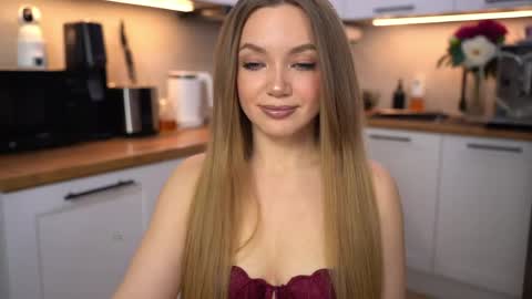 Im Anita thumb up me please its important online show from 04-17-26, 05:27