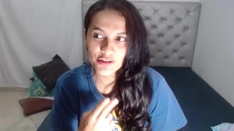 esmeralda online show from 12-14-25, 04:56