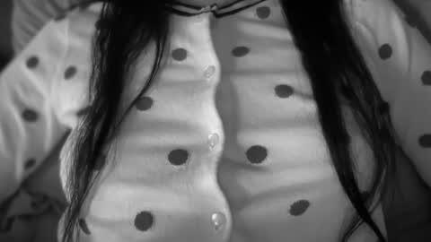 Anje online show from 06-18-26, 04:00