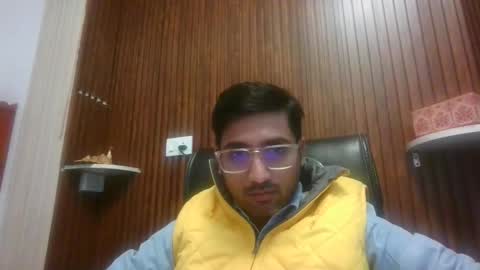 Slave looking for Mistress online show from 02-05-26, 10:53