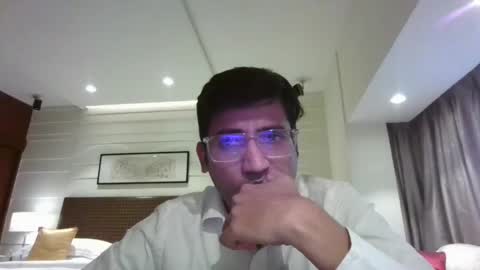 Snapshot of ankur1722 chatting on 06-07-26, 12:42 Slave looking for Mistress online show from 06-07-26, 12:42