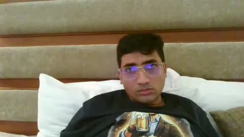 Slave looking for Mistress online show from 07-10-26, 06:32