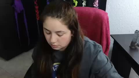 Snapshot of ann_cohen chatting on 09-10-25, 12:32 Only fans online show from 09-10-25, 12:32
