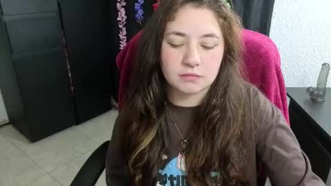 Snapshot of ann_cohen chatting on 09-16-25, 01:39 Only fans online show from 09-16-25, 01:39