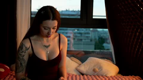 anna13121312 online show from 05-06-26, 05:40
