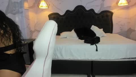 Ana  online show from 09-25-25, 12:20