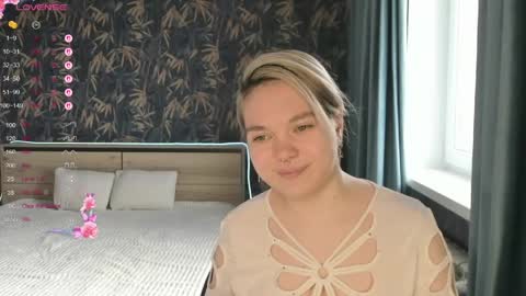 Anna online show from 04-25-26, 01:41
