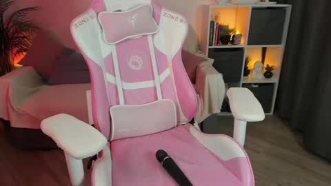 AnnaThe next stream is tomorrow online show from 12-02-24, 04:53