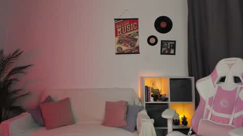 AnnaThe next stream is tomorrow online show from 02-03-25, 03:53