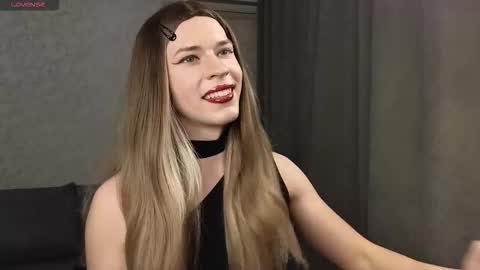 Snapshot of anna_inheart chatting on 02-11-26, 05:07 Anna online show from 02-11-26, 05:07