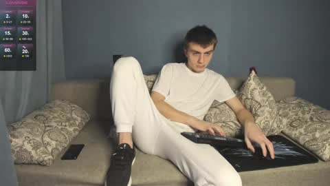 Snapshot of anna_jason chatting on 01-08-25, 04:00 Fansly Jason sweet ass online show from 01-08-25, 04:00