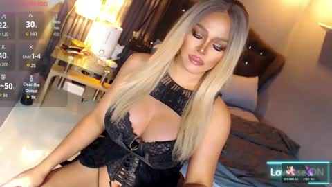 Snapshot of anna_mclaine chatting on 05-30-26, 10:18 Miss Anna online show from 05-30-26, 10:18