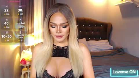 Snapshot of anna_mclaine chatting on 06-14-26, 12:08 Miss Anna online show from 06-14-26, 12:08