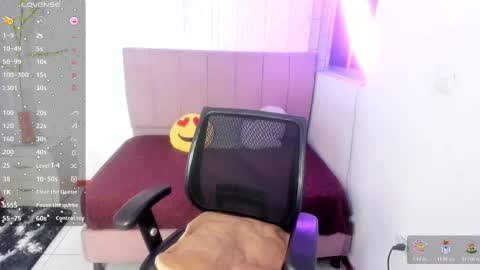 Snapshot of anna_moon18 chatting on 11-15-25, 05:27 ANNA online show from 11-15-25, 05:27