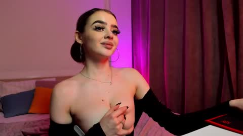 Snapshot of anna_nickol chatting on 02-06-25, 07:51 Anna online show from 02-06-25, 07:51