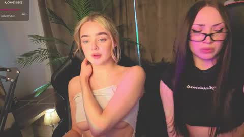 Anna online show from 04-03-26, 01:42