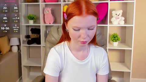 Snapshot of anna_patterson chatting on 09-28-25, 08:31 Anna online show from 09-28-25, 08:31