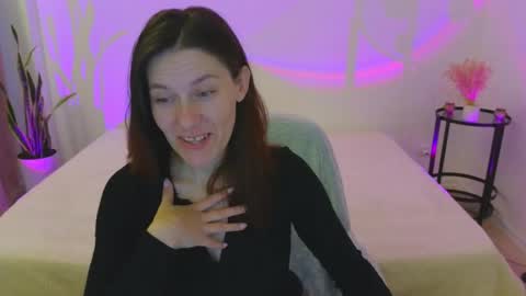 annaabels online show from 10-18-25, 05:43