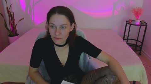 annaabels online show from 10-19-25, 08:20