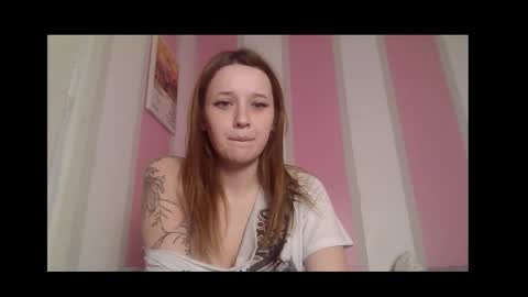 Snapshot of annabananas420 chatting on 12-15-25, 01:54 Anna Marie online show from 12-15-25, 01:54