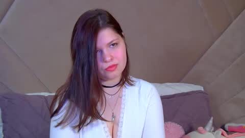 AnnaBanksy online show from 05-13-26, 04:43