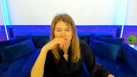 Snapshot of annabel_xxx chatting on 11-02-25, 06:38 Annabel online show from 11-02-25, 06:38