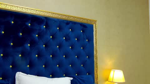 Snapshot of annabellerise chatting on 02-13-25, 06:16 Anna online show from 02-13-25, 06:16