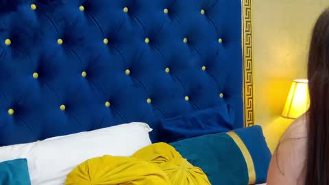 Snapshot of annabellerise chatting on 02-26-25, 12:27 Anna online show from 02-26-25, 12:27