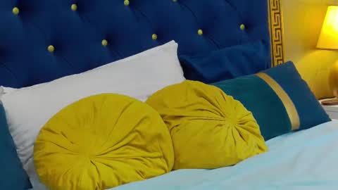 Snapshot of annabellerise chatting on 03-05-25, 12:16 Anna online show from 03-05-25, 12:16