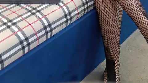 Snapshot of annabellerise chatting on 03-10-25, 06:12 Anna online show from 03-10-25, 06:12