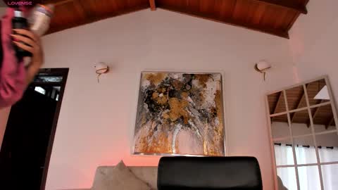 Anna Brooks  online show from 11-22-25, 07:46