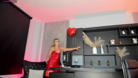 Anna Brooks  online show from 02-14-26, 07:54