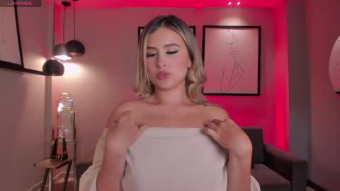 Anna Brooks  online show from 03-31-26, 03:52