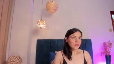 Snapshot of annabrookss_ chatting on 07-02-26, 12:10 Anna Brooks online show from 07-02-26, 12:10