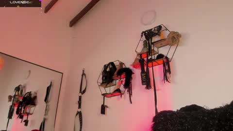 Anna online show from 05-23-26, 01:04
