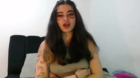 Snapshot of annacrow chatting on 05-29-26, 12:08 Anna online show from 05-29-26, 12:08