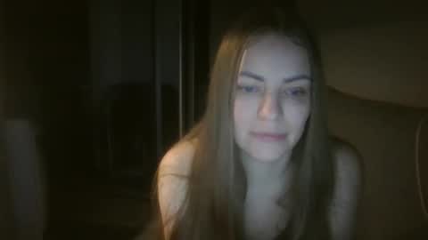 Snapshot of annadiamond1 chatting on 10-16-25, 08:32 annadiamond1 online show from 10-16-25, 08:32