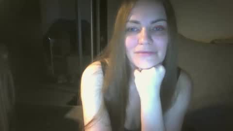 Snapshot of annadiamond1 chatting on 10-31-25, 11:28 annadiamond1 online show from 10-31-25, 11:28