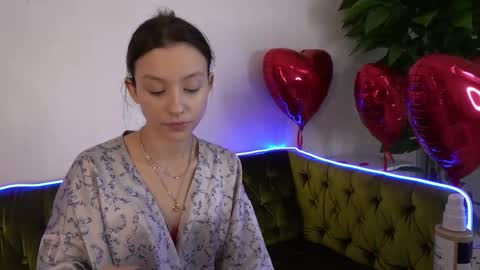 Anna online show from 02-12-25, 07:13