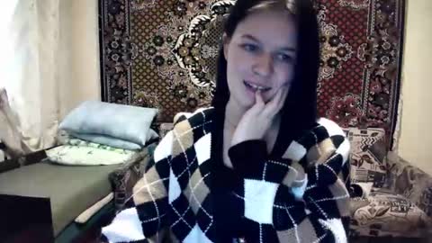 Snapshot of annafols chatting on 12-21-25, 11:06 Anna online show from 12-21-25, 11:06