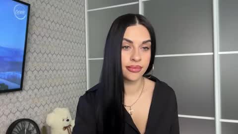 CLEOPATRA online show from 01-17-25, 10:00