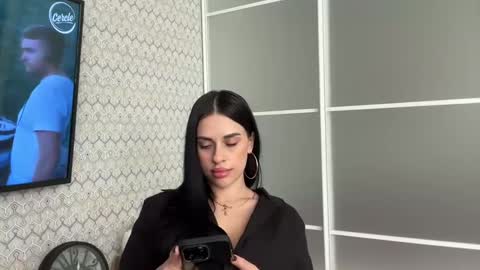 CLEOPATRA online show from 01-17-25, 01:03