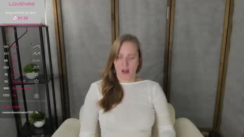 annagrees1 online show from 11-21-25, 01:43