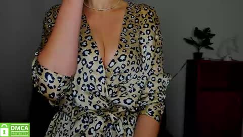 Anna online show from 10-18-25, 05:32