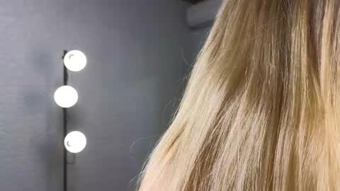 Annabel online show from 11-23-25, 05:29