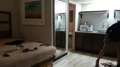 Anna Lee Cross online show from 03-14-26, 01:27