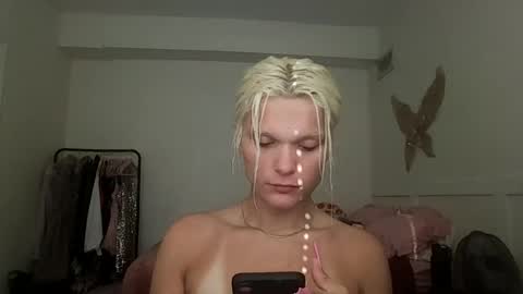 Snapshot of annamarrie777 chatting on 06-29-26, 11:05 AnnaMarrie online show from 06-29-26, 11:05