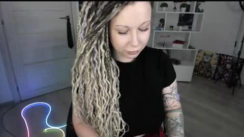 Snapshot of annanebula chatting on 04-30-26, 06:58 Anna online show from 04-30-26, 06:58